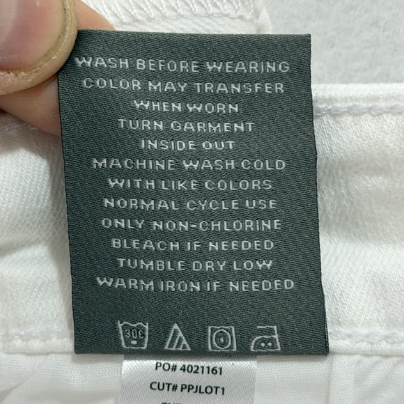 NWT Torrid 18 Women's Mid Rise Mid Short Vintage Stretch - Picture 7 of 12